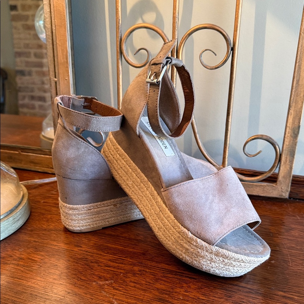 Steve Madden Taupe Suede Espadrille Wedge Sandals
